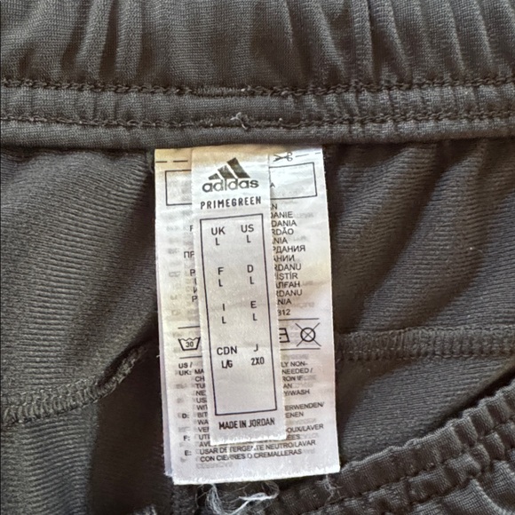 Adidas Charcoal Gray Sports Shorts L - Picture 2 of 7
